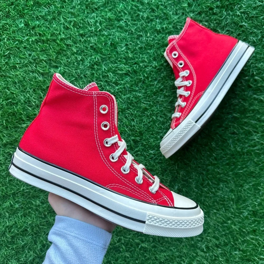 🎁Converse Chuck 70 Hi Enamel Red - Picture 2 of 11